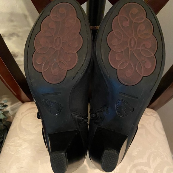 Born Crown Jailyn Black leather size 8 1/2 Bootie Boots - Picture 4 of 15